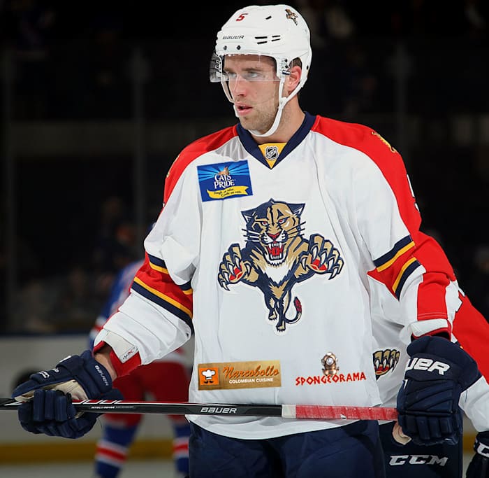 Florida-Panthers-jersey-ads-Aaron-Ekblad.jpg